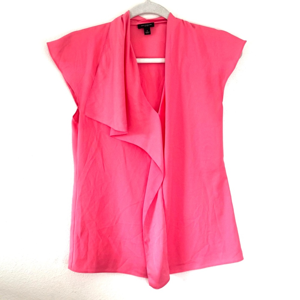 Ann Taylor Barbie Bubblegum Pink Cap Sleeve Top Blouse Drape Ruffle Size 2